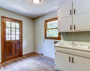 130 Aspen Way Way - Photo Thumbnail 17