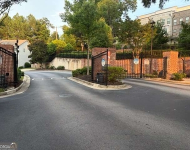 1044 Liberty Parkway Nw - Photo Thumbnail 4