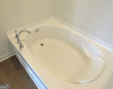 7417 Quinn Place - Photo Thumbnail 12