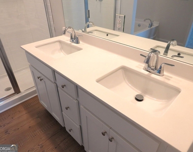 7417 Quinn Place - Photo Thumbnail 11