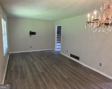2511 Monitor Court - Photo Thumbnail 6