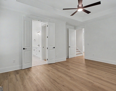 347 Crestwood Rd - Photo Thumbnail 11