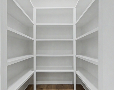 347 Crestwood Rd - Photo Thumbnail 9
