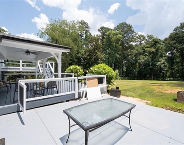 353 Westside Drive - Photo Thumbnail 30