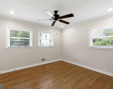 353 Westside Drive - Photo Thumbnail 15