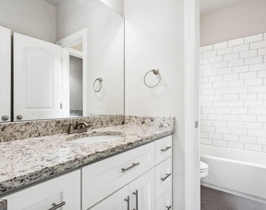 4402 Income Circle - Photo Thumbnail 22
