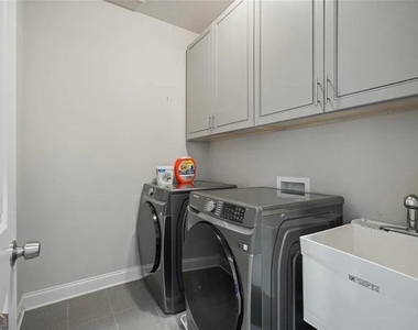 4402 Income Circle - Photo Thumbnail 42