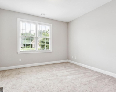 4402 Income Circle - Photo Thumbnail 19