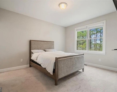 4402 Income Circle - Photo Thumbnail 35