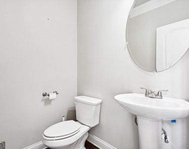 4402 Income Circle - Photo Thumbnail 10