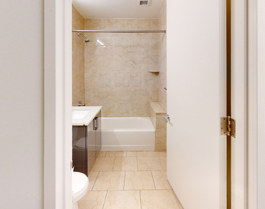 10 Hanover Square - Photo Thumbnail 4