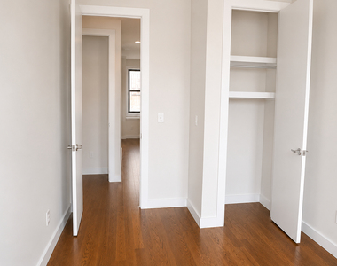 1108 Rogers Avenue - Photo Thumbnail 3