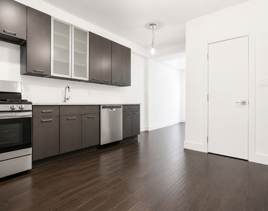 807 Quincy Street - Photo Thumbnail 5