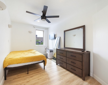 11-55 Welling Court - Photo Thumbnail 7