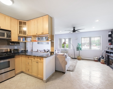 11-55 Welling Court - Photo Thumbnail 2