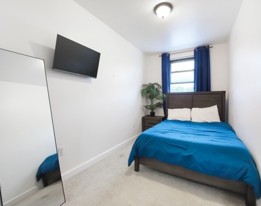 11-55 Welling Court - Photo Thumbnail 6