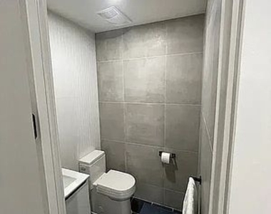 727 Dekalb Avenue - Photo Thumbnail 11