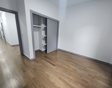 660 West 180th Street - Photo Thumbnail 3