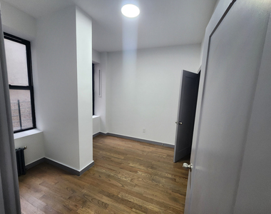 660 West 180th Street - Photo Thumbnail 5