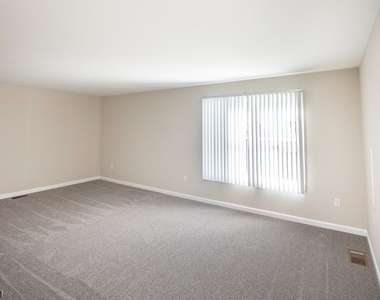 104 Arlene Ct - Photo Thumbnail 19