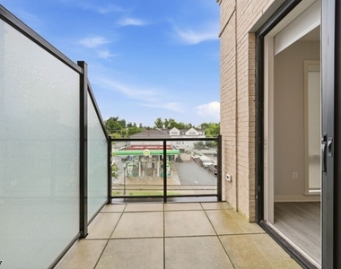 175 Morris St - Photo Thumbnail 13