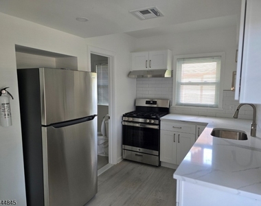 50 Elm Rd - Photo Thumbnail 15