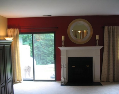 147 Castle Ridge Dr - Photo Thumbnail 5