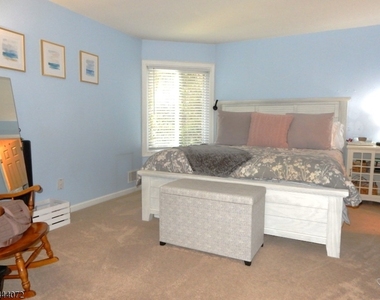 51 Edinborough Ct. - Photo Thumbnail 9