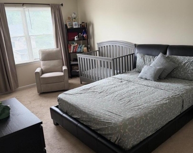 101 Summerhill Dr - Photo Thumbnail 8