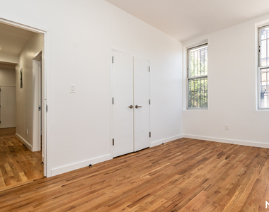 160 Johnson Ave 11206 - Photo Thumbnail 3