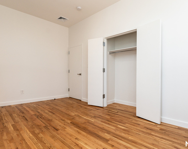 160 Johnson Ave 11206 - Photo Thumbnail 8