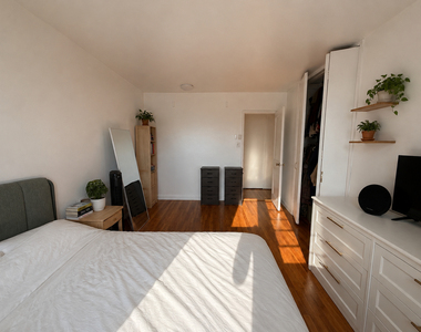 252 Clarkson Avenue - Photo Thumbnail 8