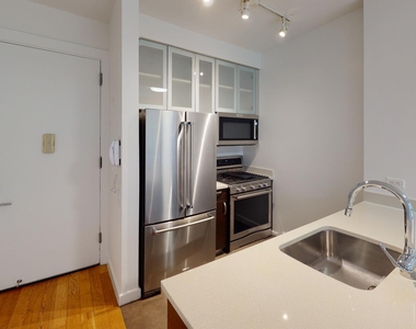 808 Columbus Ave - Photo Thumbnail 1