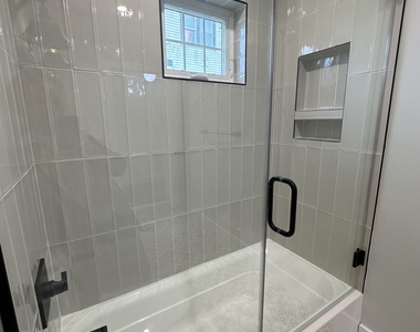 169 Chelsea Avenue - Photo Thumbnail 10