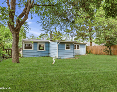 22 Central Avenue - Photo Thumbnail 10
