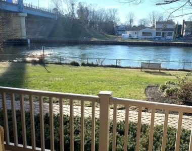 1641 Elm Avenue - Photo Thumbnail 12