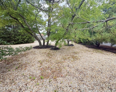 1641 Elm Avenue - Photo Thumbnail 25