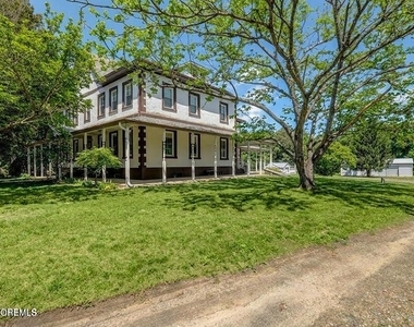 15 Hummingbird Way - Photo Thumbnail 10
