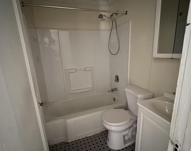 410 Ocean Gate Avenue - Photo Thumbnail 4