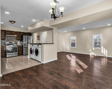 148 Dewitt Avenue - Photo Thumbnail 15