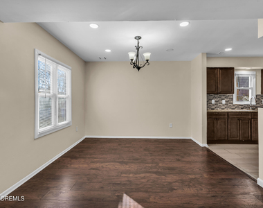 148 Dewitt Avenue - Photo Thumbnail 10