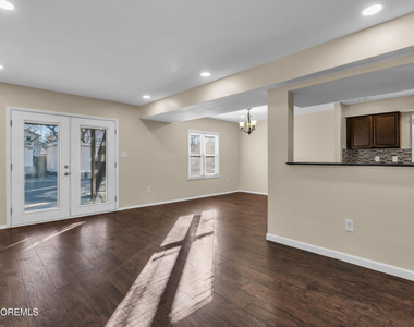 148 Dewitt Avenue - Photo Thumbnail 9