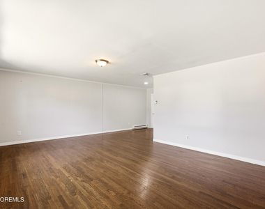 319 Nautilus Boulevard - Photo Thumbnail 6
