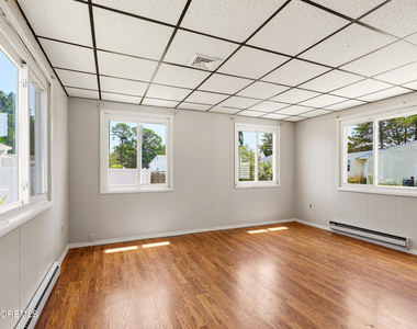 319 Nautilus Boulevard - Photo Thumbnail 5