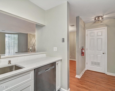 44 Marion Street - Photo Thumbnail 14