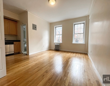 West 13 Street - Photo Thumbnail 1
