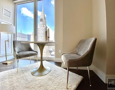 East 44th Street - Photo Thumbnail 3