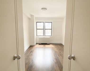 East 63 Street - Photo Thumbnail 1