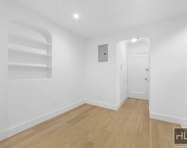 East 63rd Street - Photo Thumbnail 6