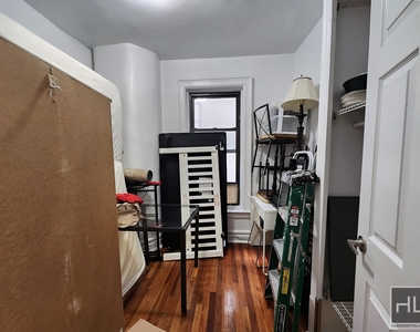 West 148 Street - Photo Thumbnail 1